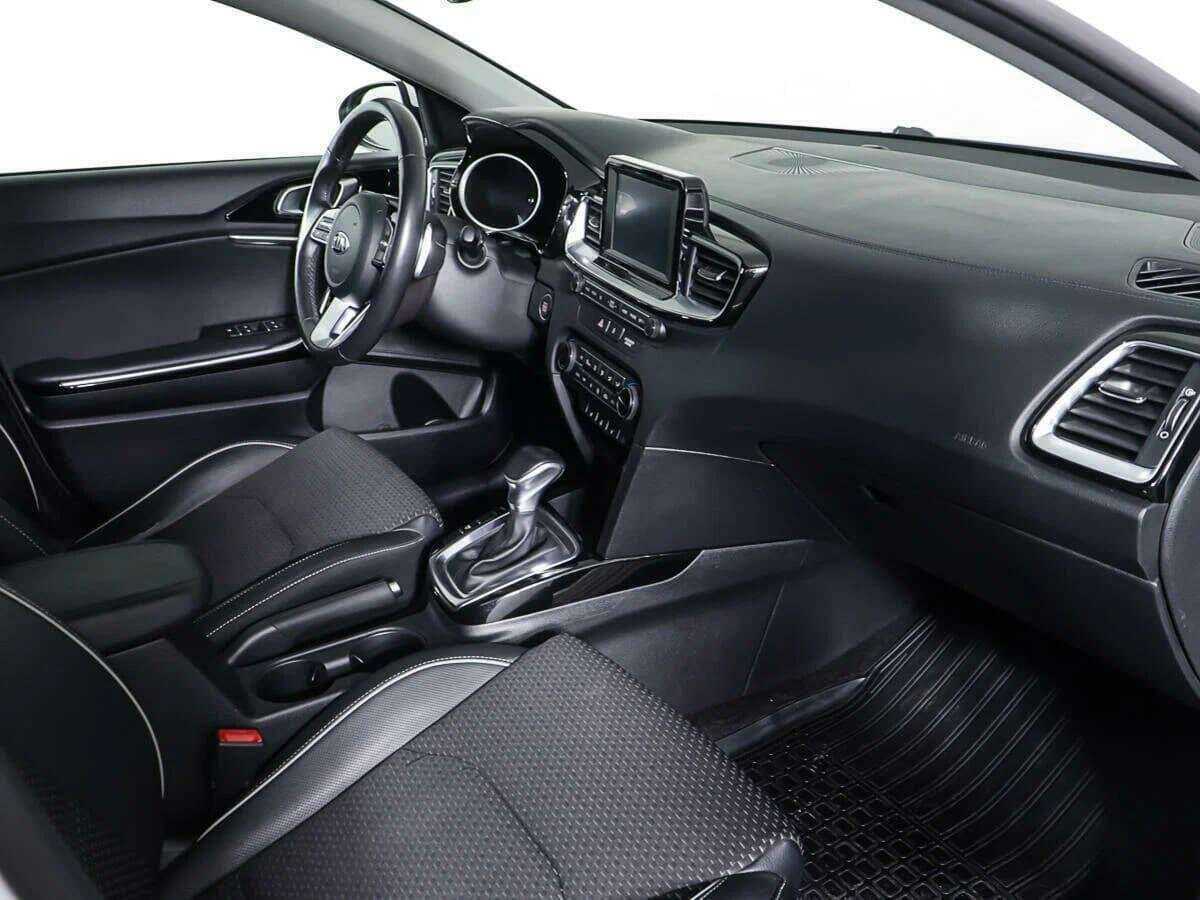 Kia Ceed, 2019 Фото №8