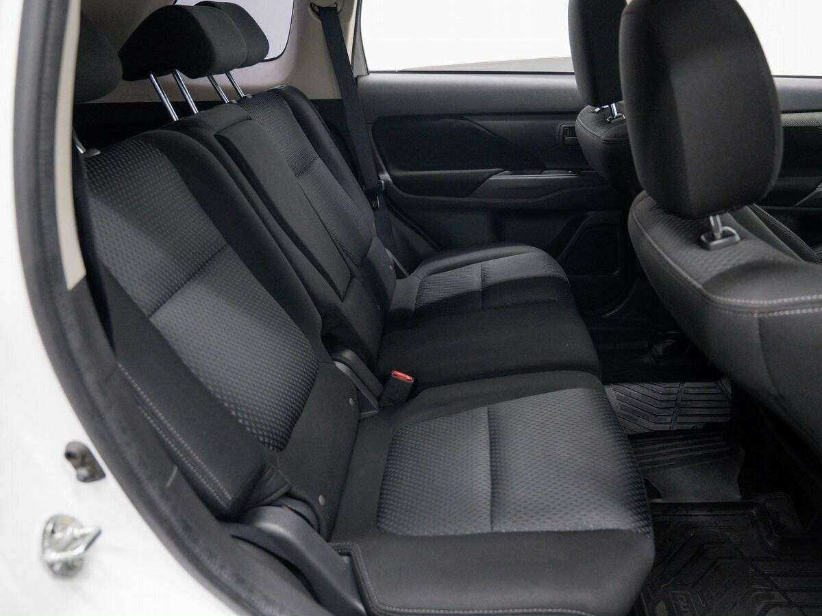 Mitsubishi Outlander, 2018 Фото №9