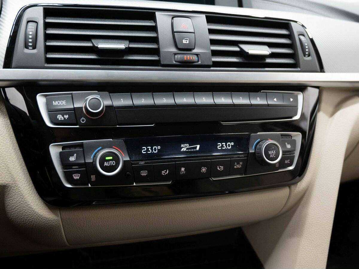 BMW 3 серии 320d xDrive, 2018 Фото №21