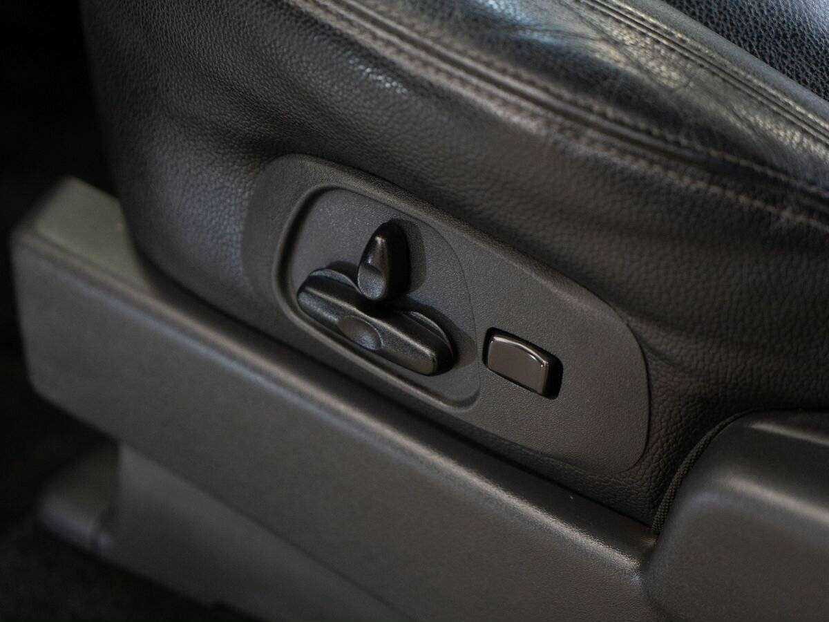 Mitsubishi Pajero, 2014 Фото №15