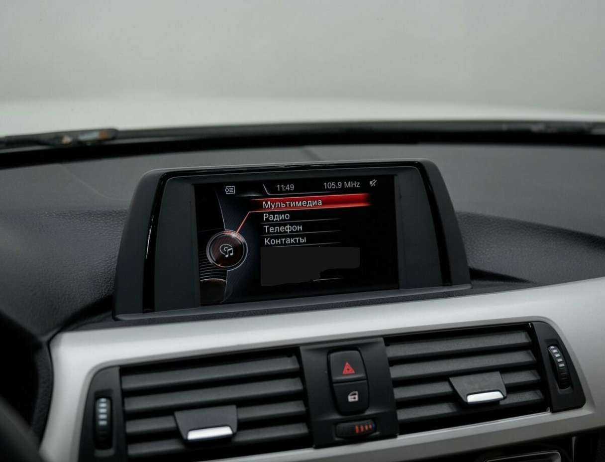 BMW 3 серии 318i, 2016 Фото №22