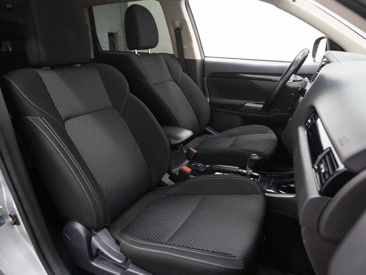 Mitsubishi Outlander, 2019 Фото №12