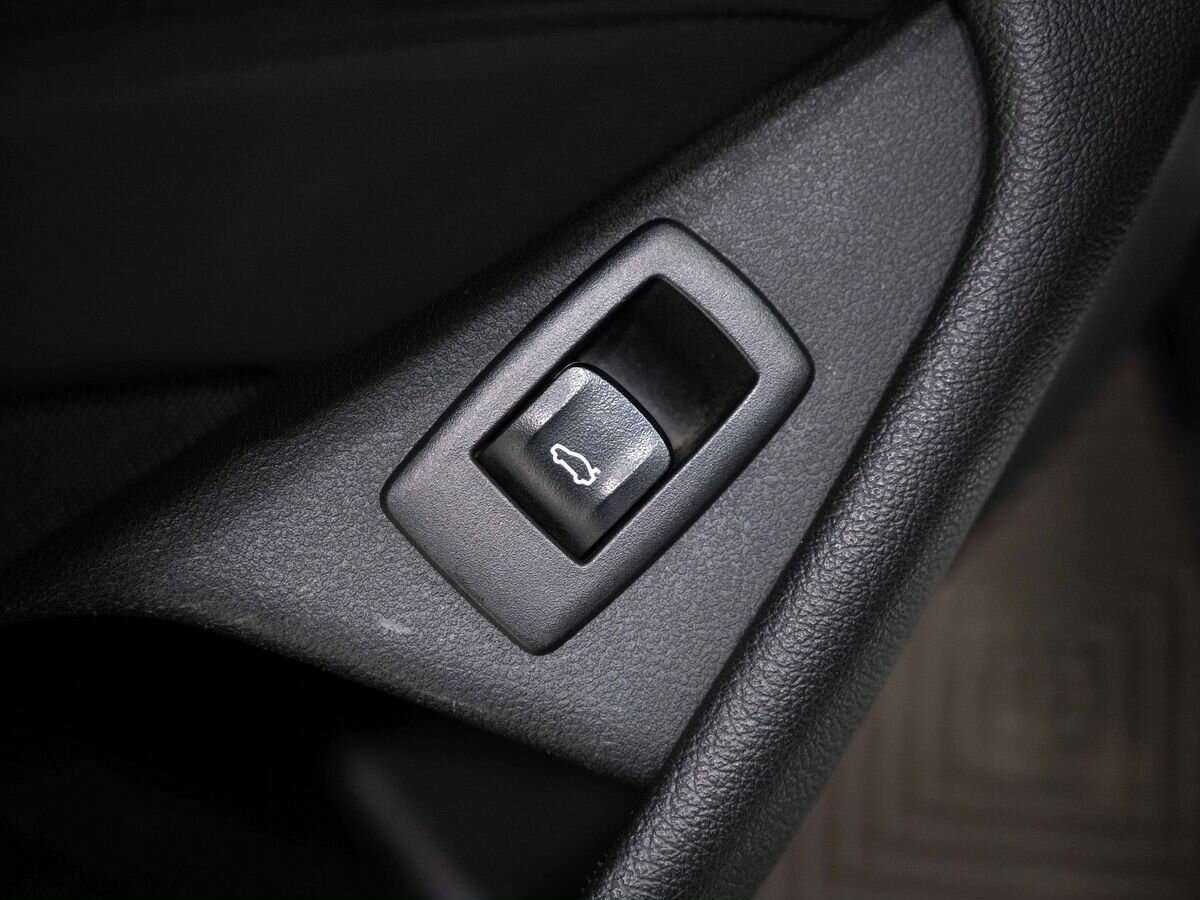 BMW 5 серии 520d xDrive, 2019 Фото №18