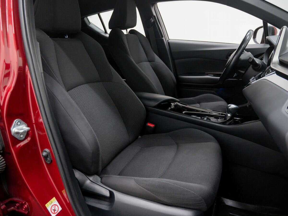 Toyota C-HR, 2018 Фото №6