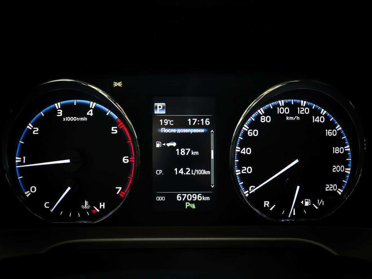 Toyota RAV4, 2018 Фото №14