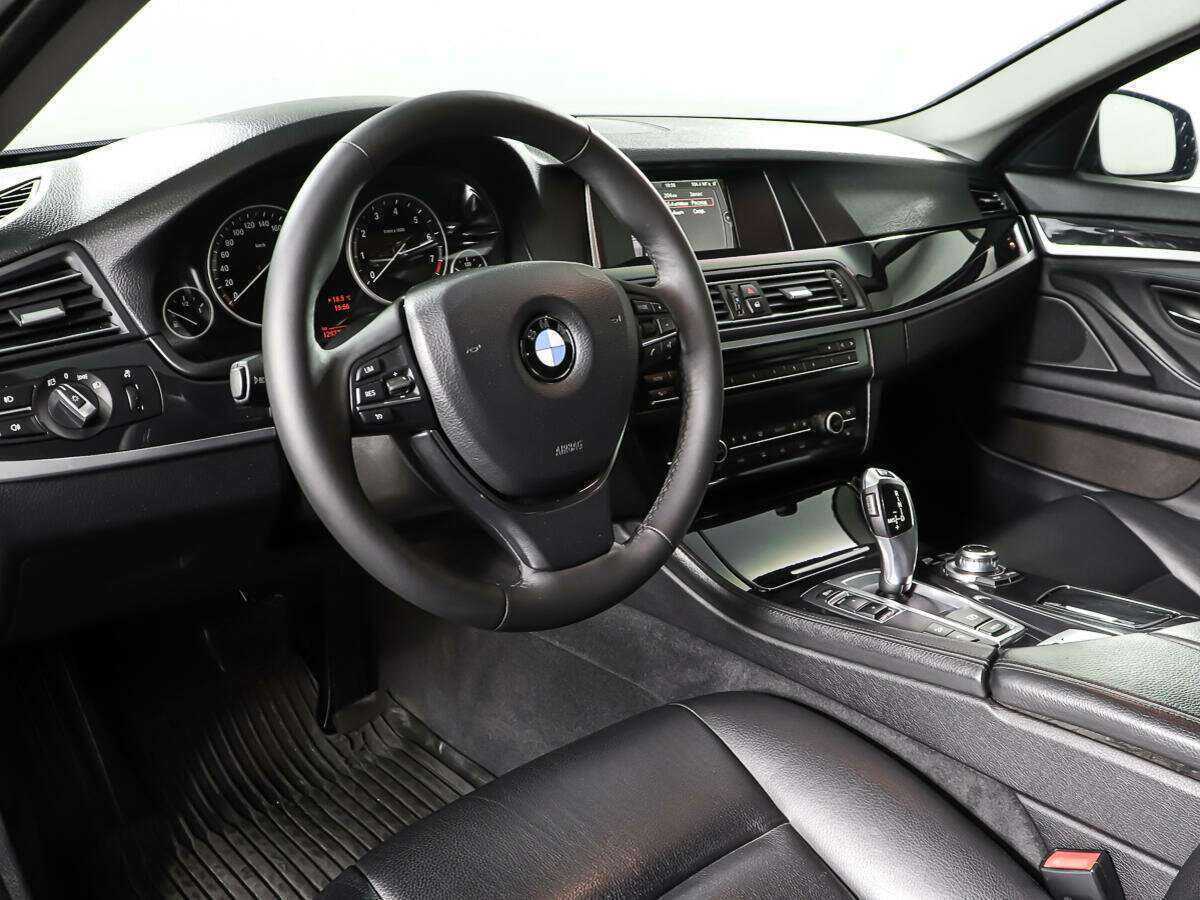 BMW 5 серии 528i xDrive, 2013 Фото №13