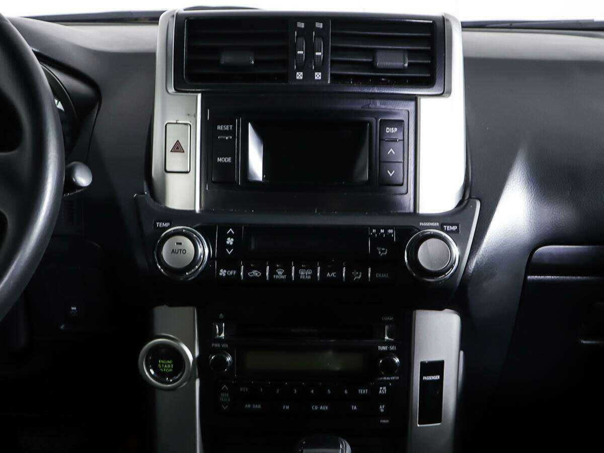 Toyota Land Cruiser Prado, 2012 Фото №12