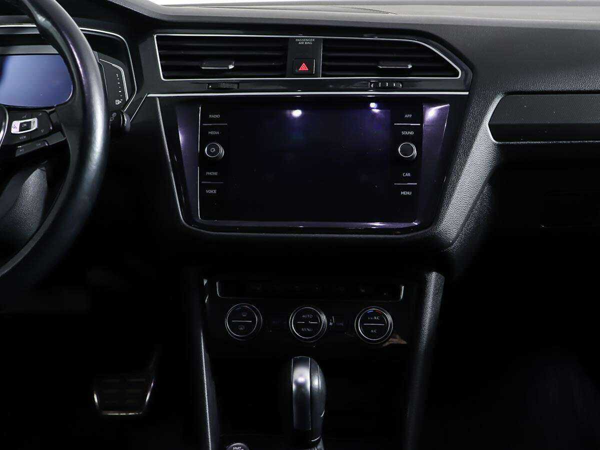 Volkswagen Tiguan, 2019 Фото №12