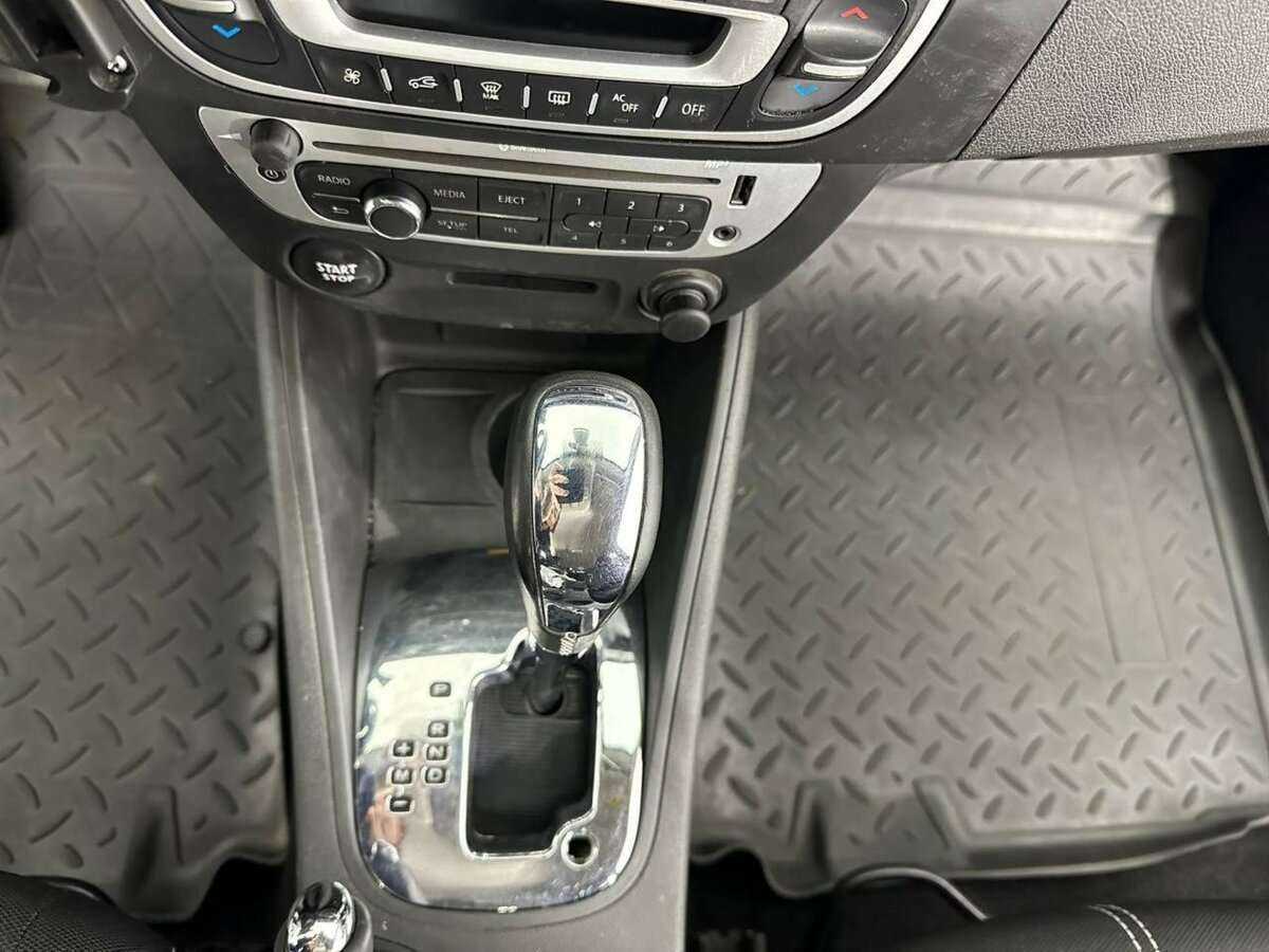 Renault Fluence, 2014 Фото №13