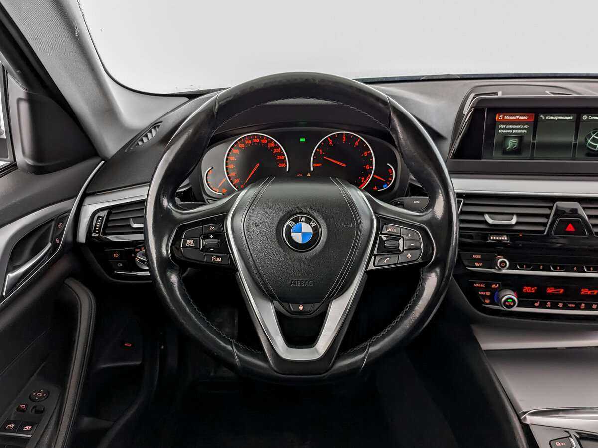BMW 5 серии 520i, 2018 Фото №18