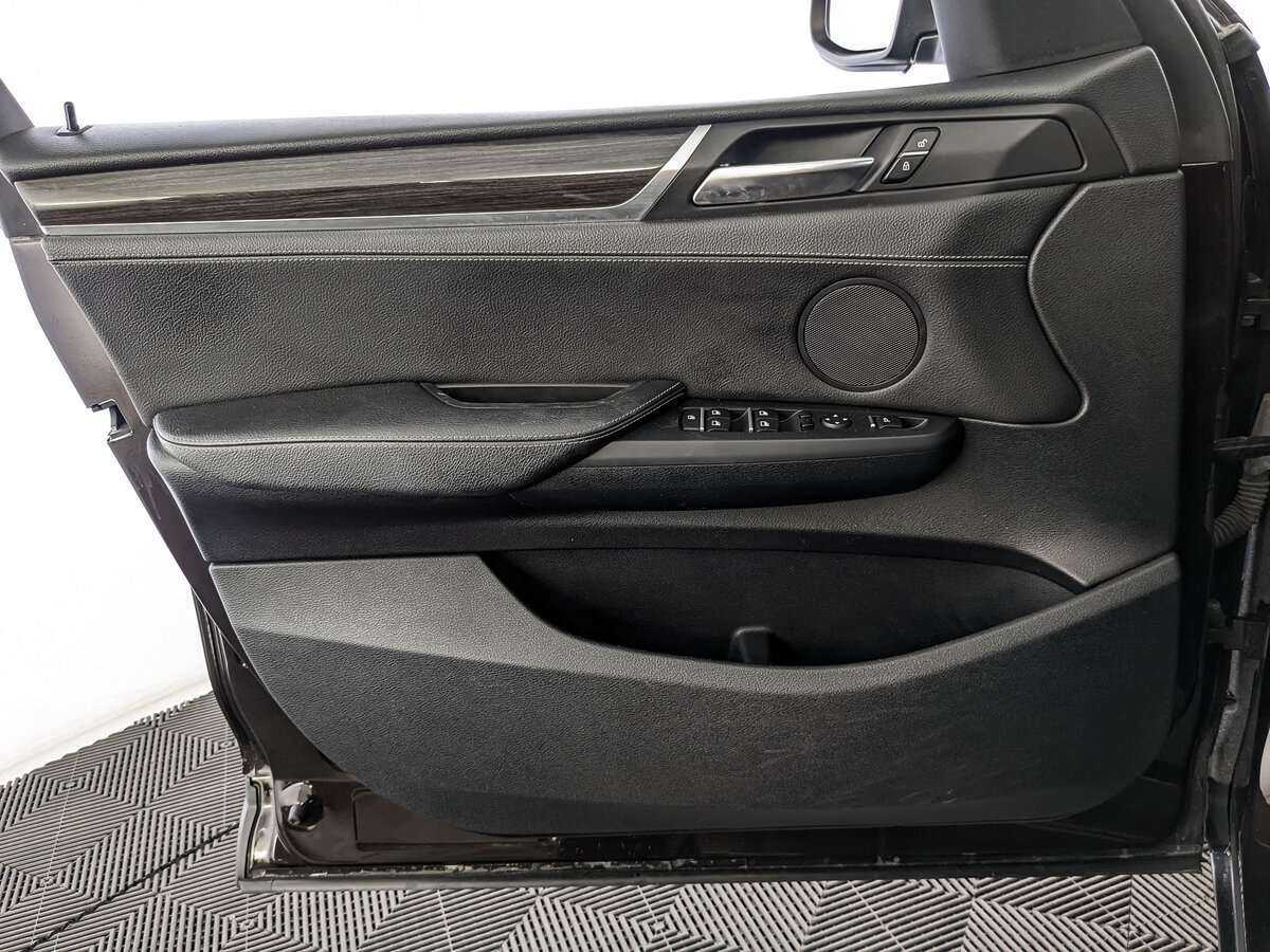 BMW X3 28i xDrive, 2014 Фото №15