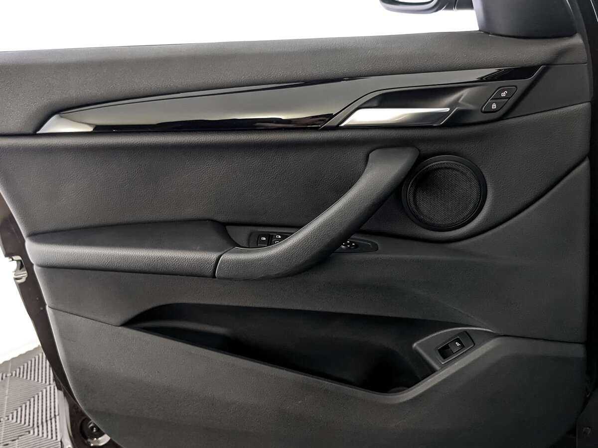 BMW X1 18i sDrive, 2017 Фото №15