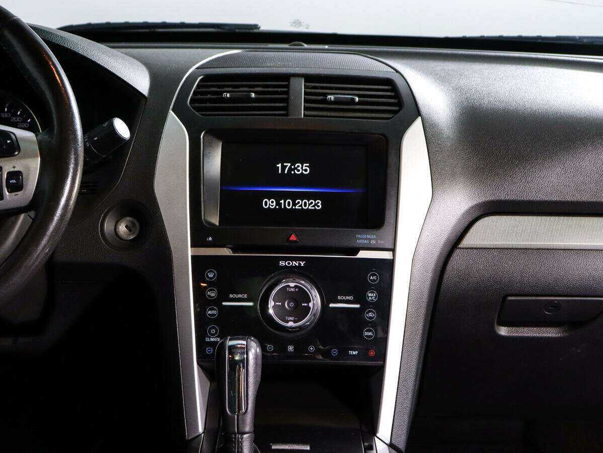 Ford Explorer Sport, 2014 Фото №13