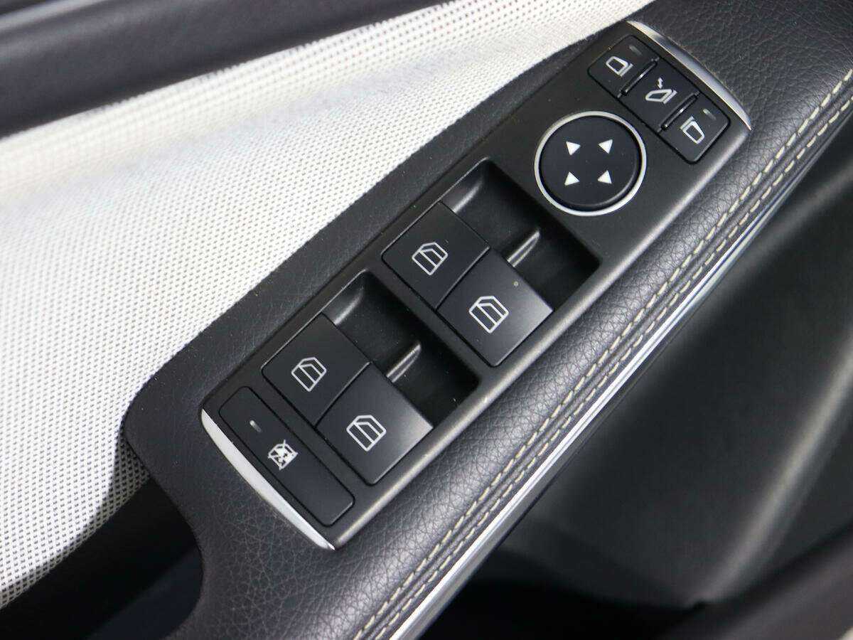 Mercedes-Benz A-Класс 180, 2014 Фото №15