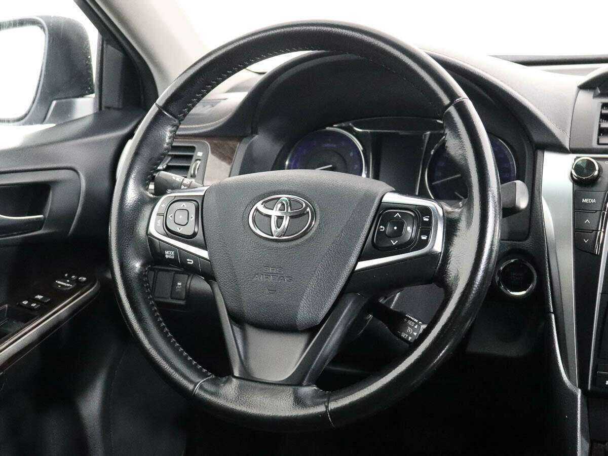 Toyota Camry, 2018 Фото №13