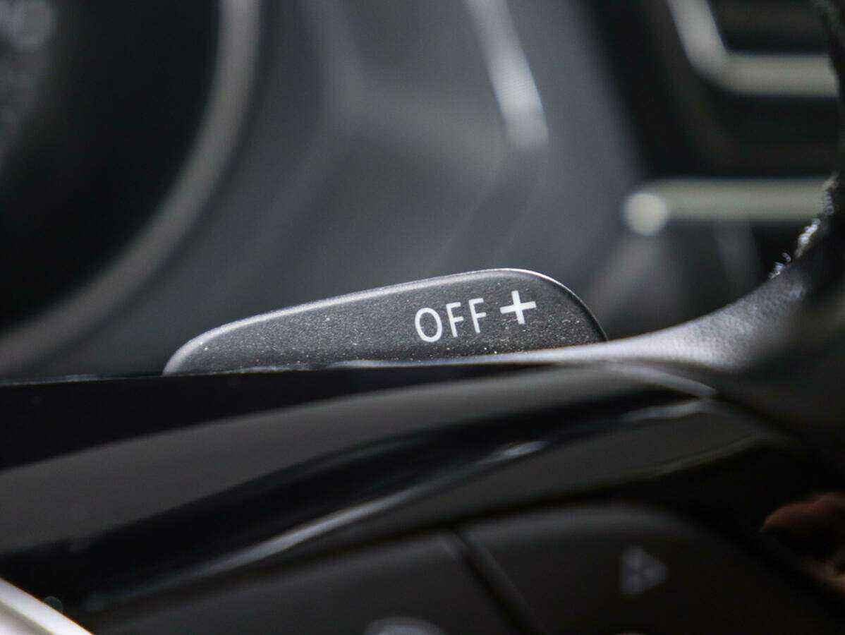 Volkswagen Tiguan, 2018 Фото №17