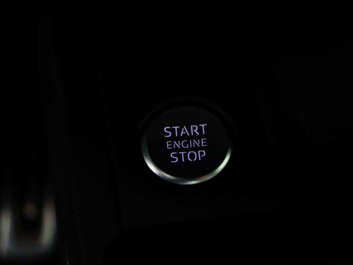 Audi A4, 2017 Фото №17