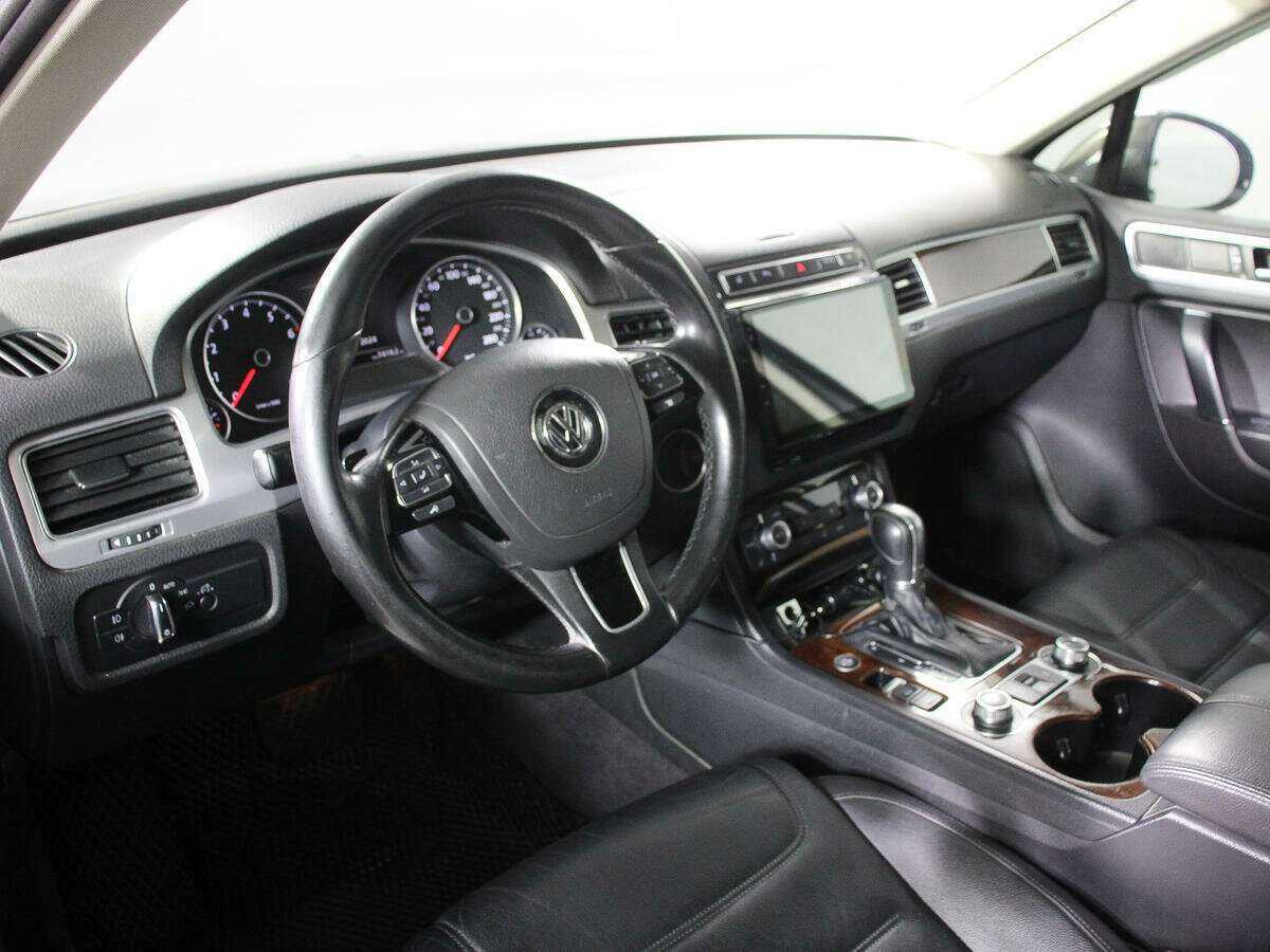 Volkswagen Touareg, 2015 Фото №11