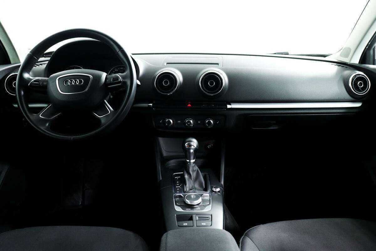 Audi A3, 2013 Фото №11