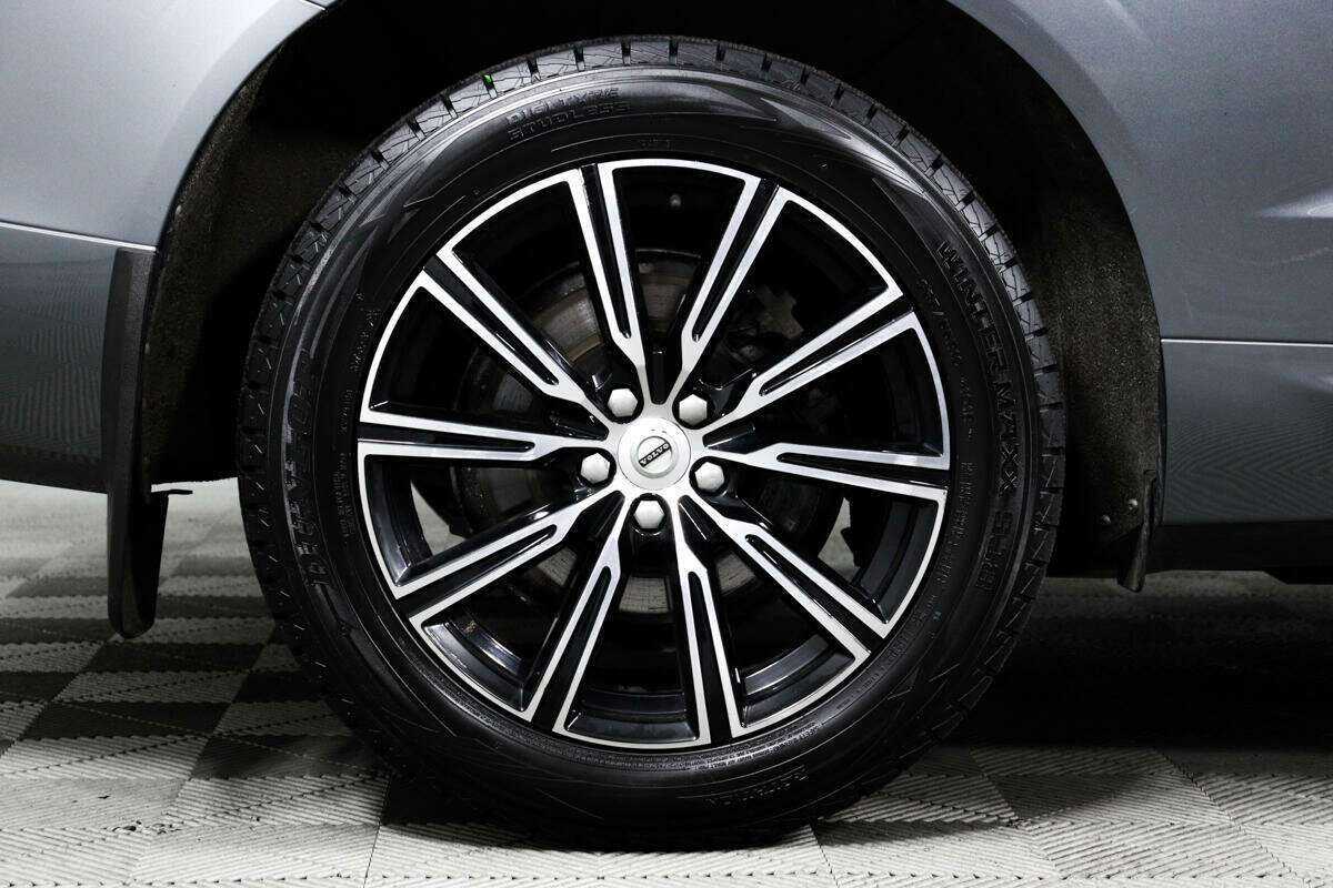 Volvo XC60, 2018 Фото №14