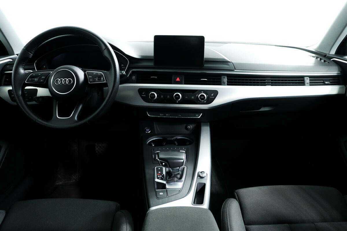 Audi A4, 2017 Фото №11