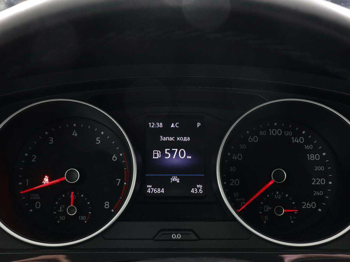 Volkswagen Tiguan, 2020 Фото №11