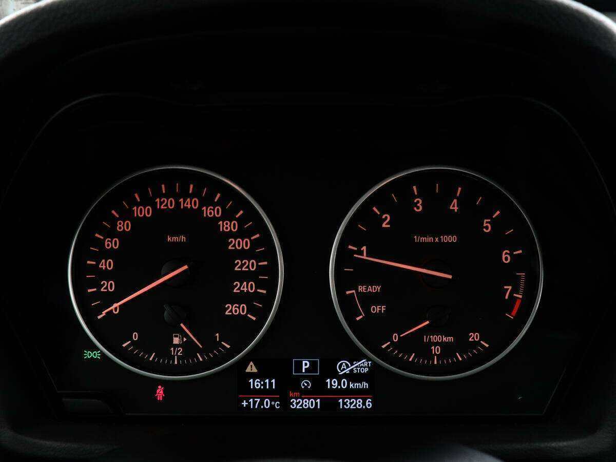 BMW X1 20i xDrive, 2016 Фото №10