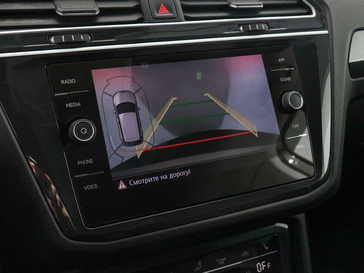 Volkswagen Tiguan, 2018 Фото №15