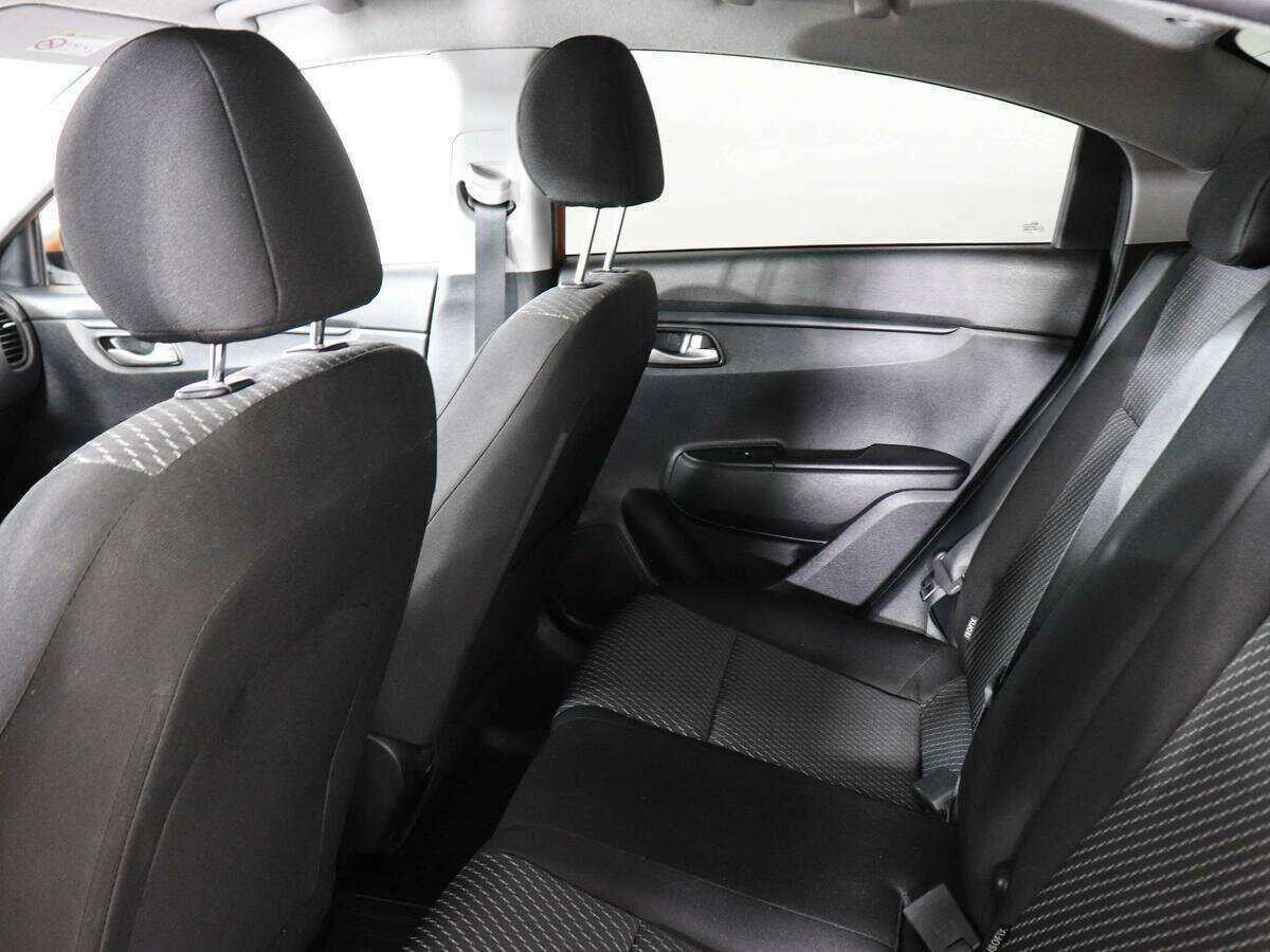 Kia Rio, 2019 Фото №12