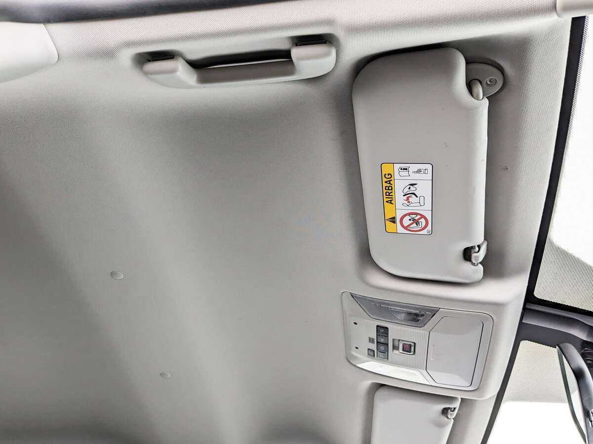 Toyota RAV4, 2020 Фото №18