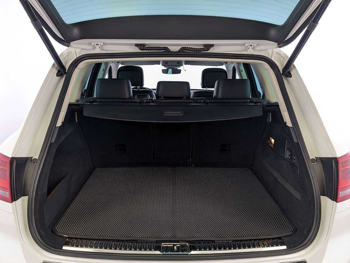 Volkswagen Touareg, 2017 Фото №10