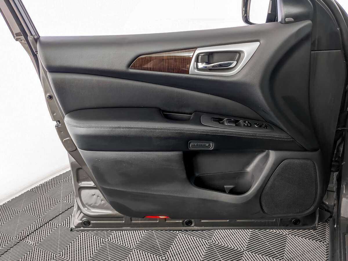 Nissan Pathfinder, 2016 Фото №15