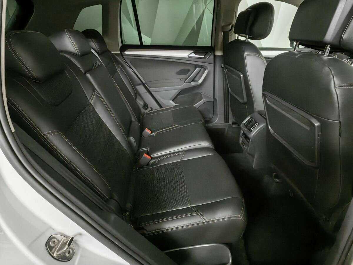 Volkswagen Tiguan, 2018 Фото №12