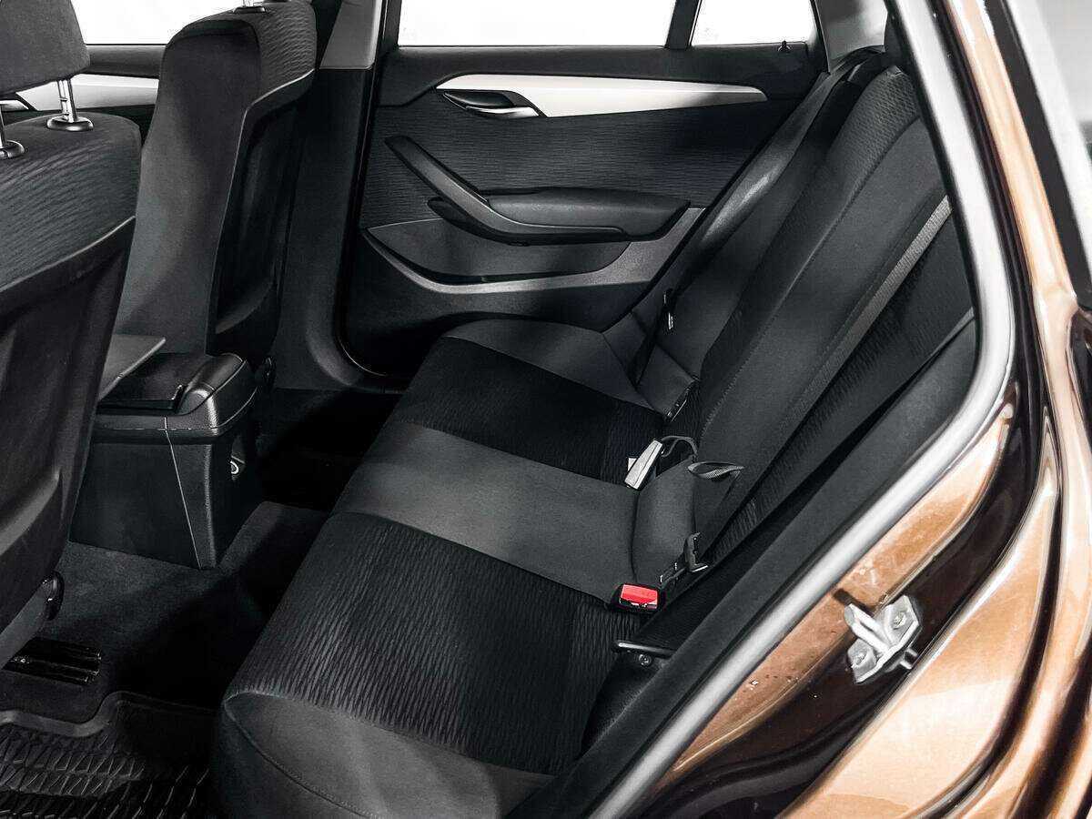 BMW X1 18i, 2013 Фото №11