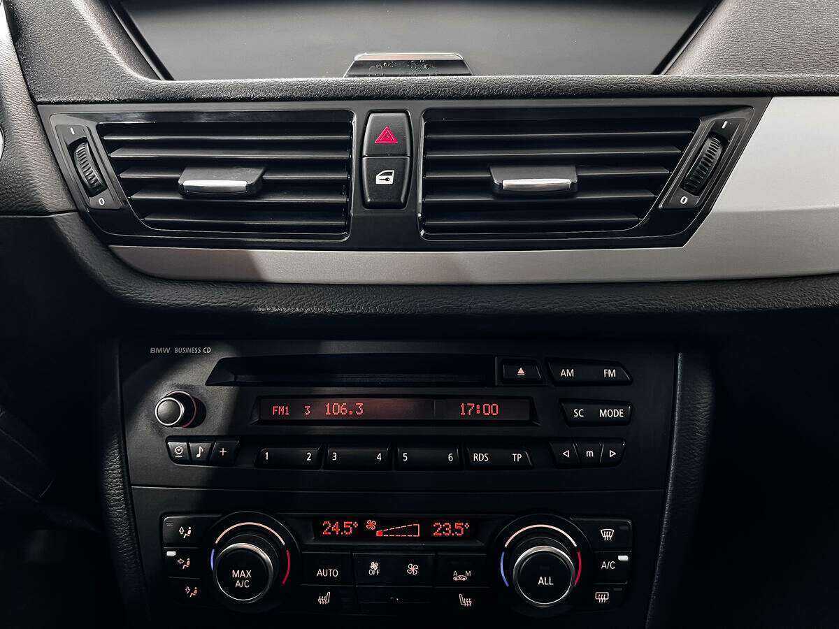 BMW X1 18i, 2013 Фото №14