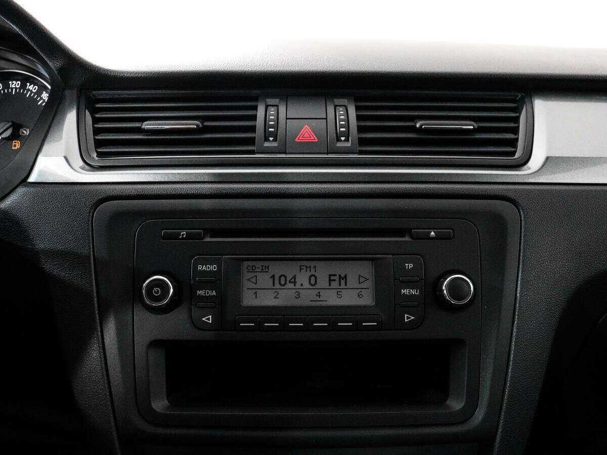 Skoda Rapid, 2014 Фото №13