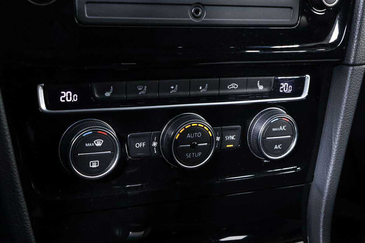 Volkswagen Golf, 2013 Фото №17