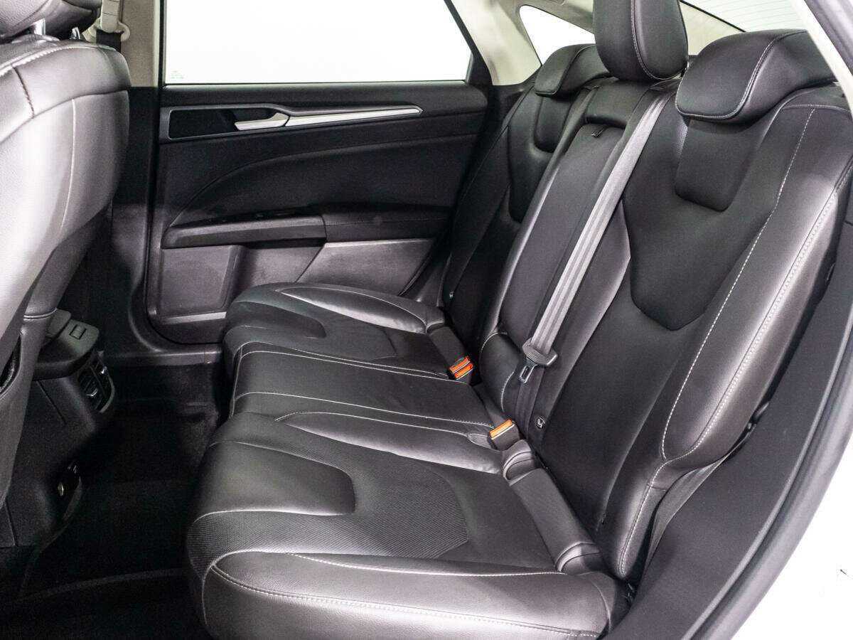 Ford Mondeo, 2017 Фото №9