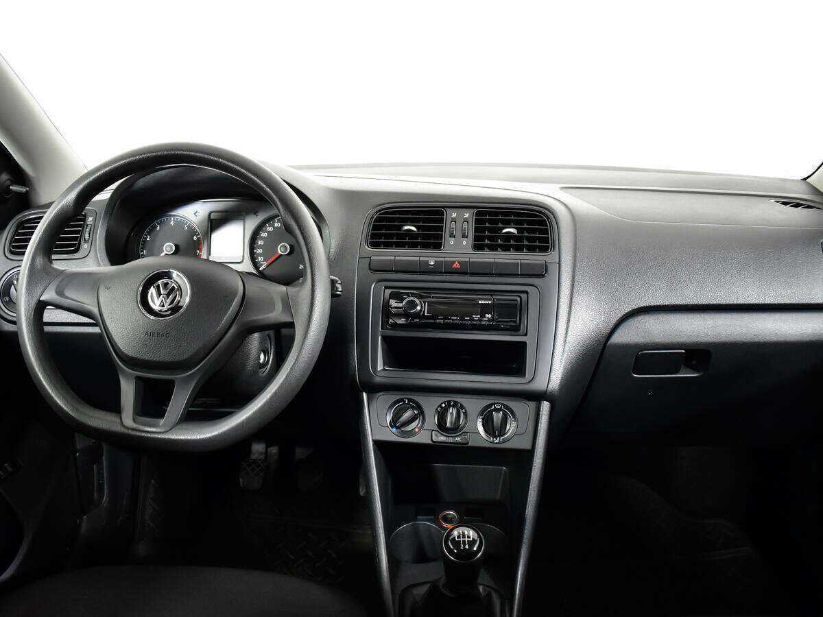 Volkswagen Polo, 2015 Фото №12