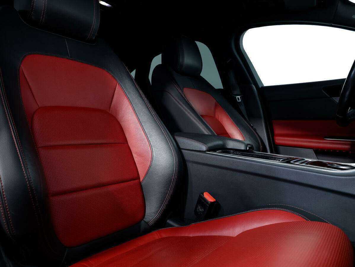 Jaguar XF, 2017 Фото №13