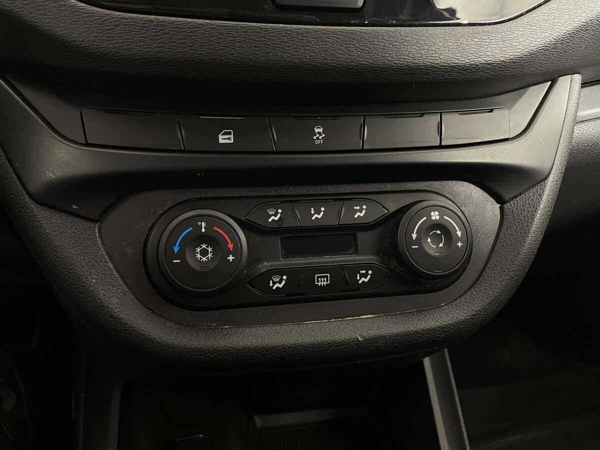 Lada (ВАЗ) Vesta, 2021 Фото №13