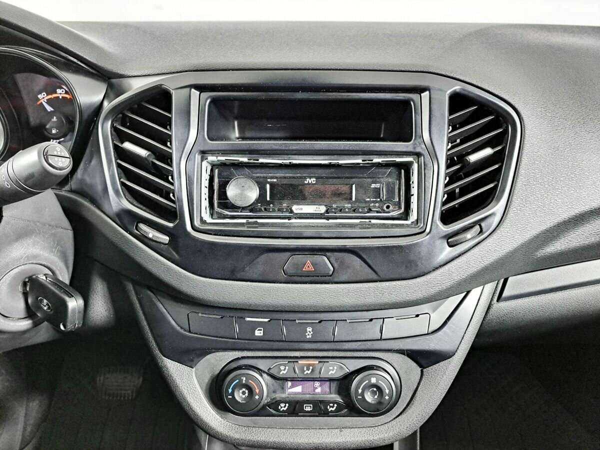 Lada (ВАЗ) Vesta, 2021 Фото №10