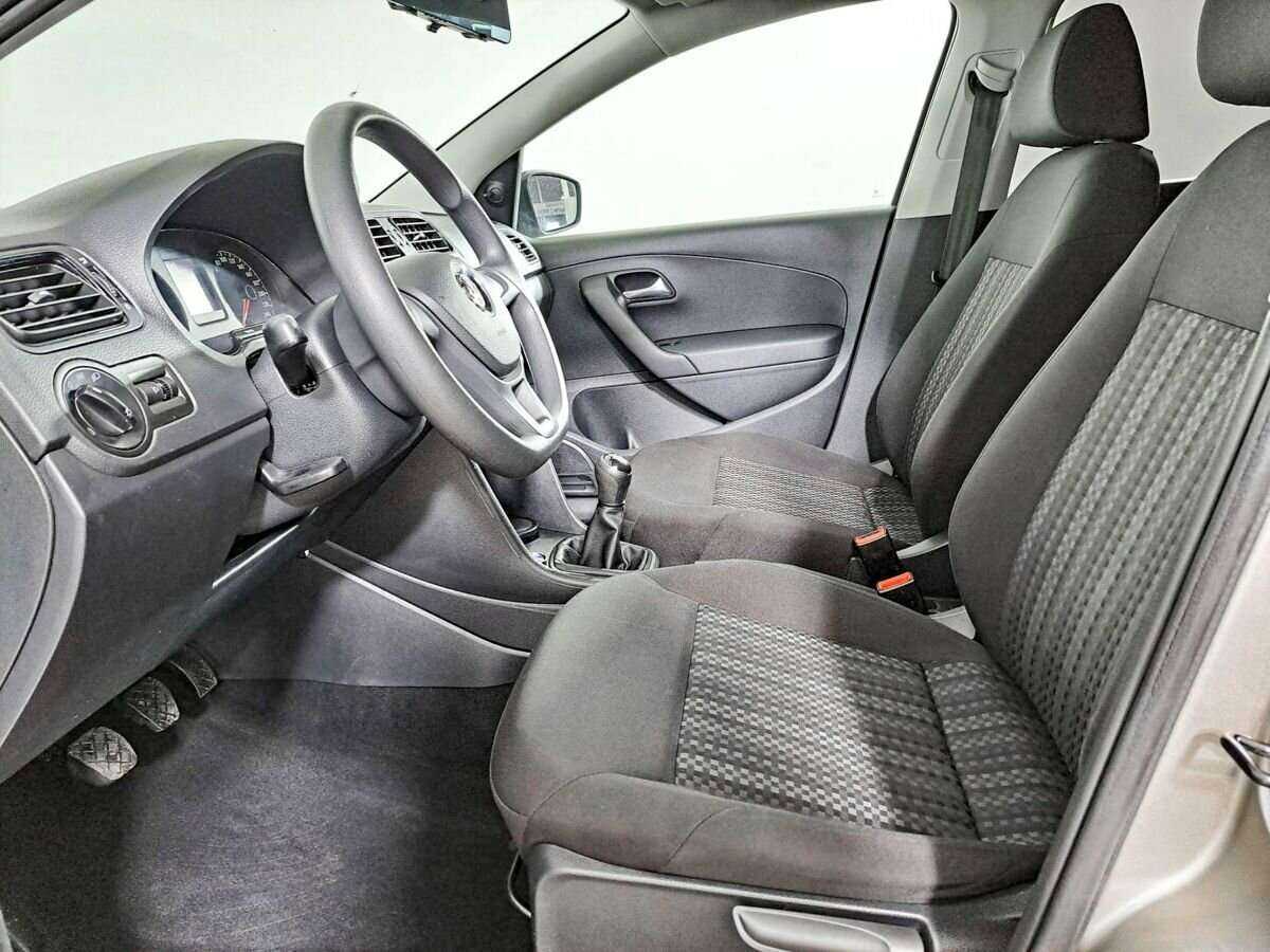Volkswagen Polo, 2018 Фото №13