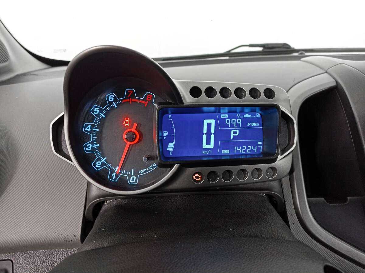 Chevrolet Aveo, 2013 Фото №11