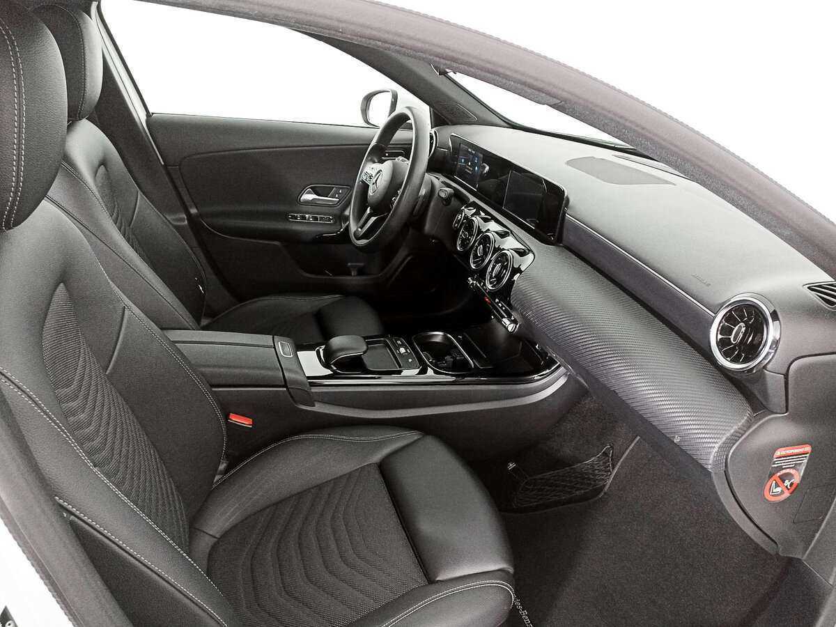 Mercedes-Benz A-Класс 200, 2018 Фото №9