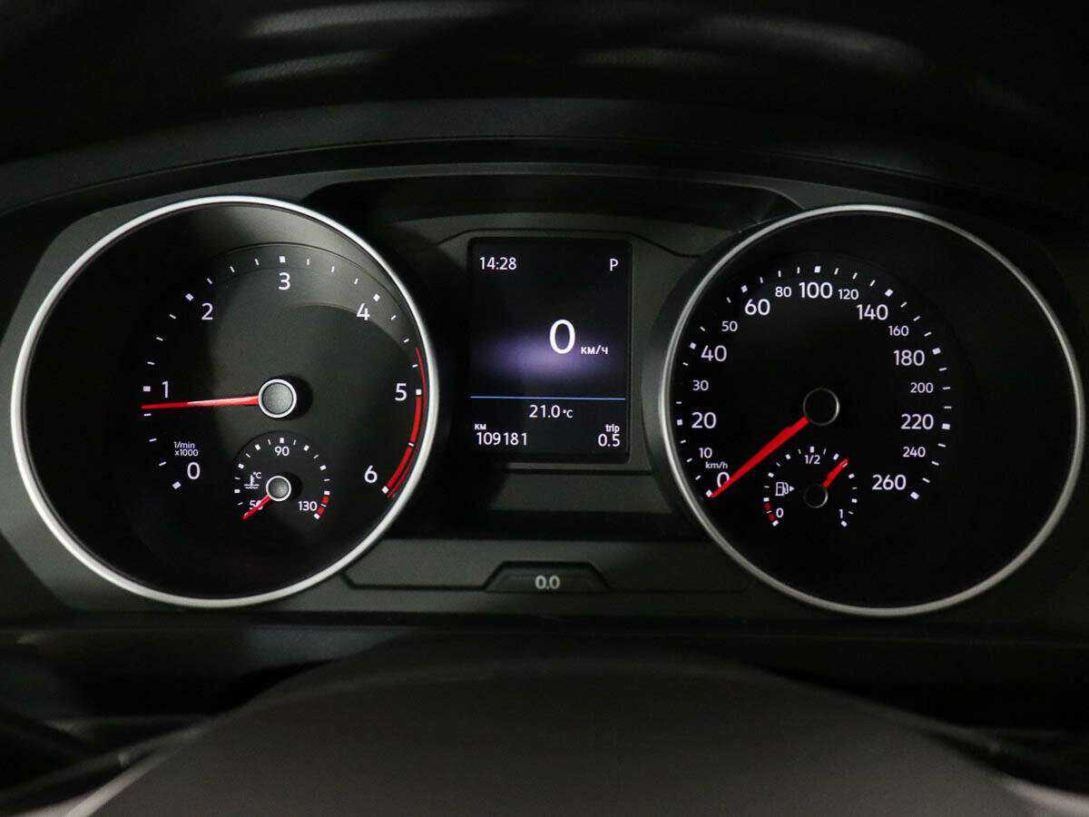 Volkswagen Tiguan, 2018 Фото №10