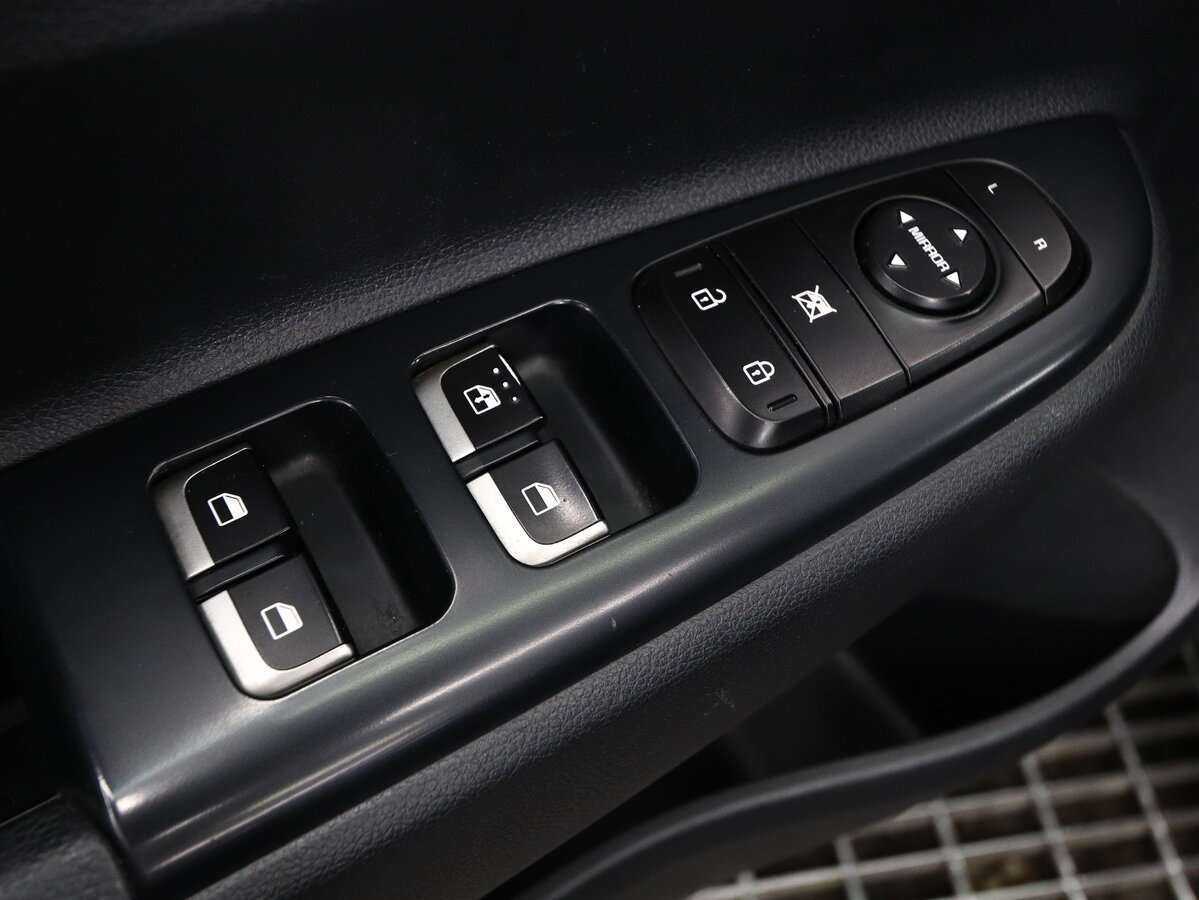 Kia Rio, 2017 Фото №9