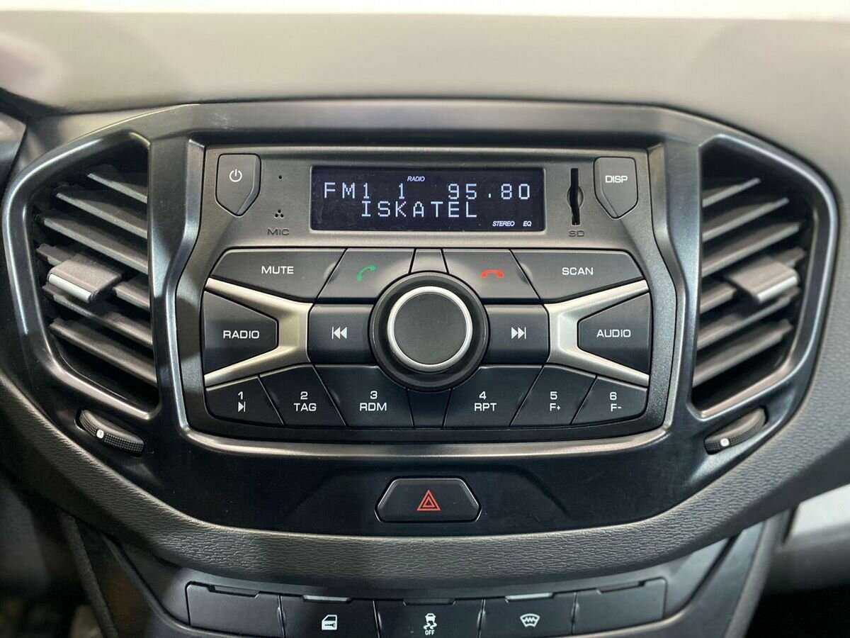 Lada (ВАЗ) Vesta, 2021 Фото №14