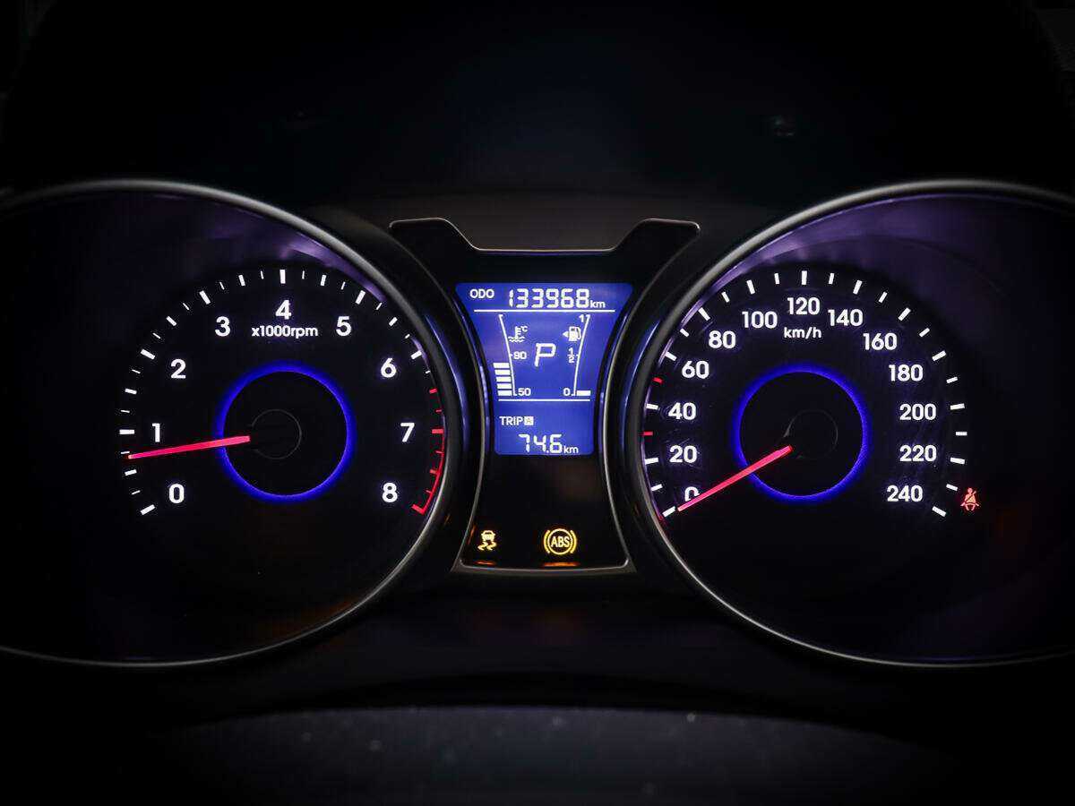 Hyundai Veloster, 2015 Фото №12