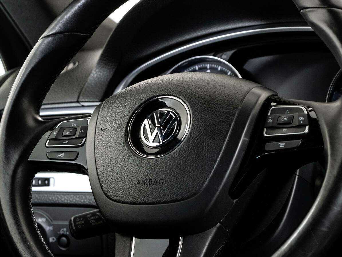 Volkswagen Touareg, 2012 Фото №10
